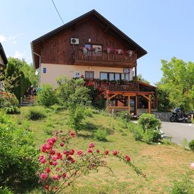 Apartmanok és Szobák Medencével Grabovac, Plitvice - 17531 Grabovac