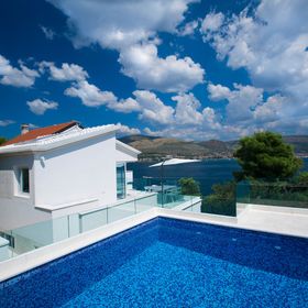 Ház Családok Részére Medencével A Tenger Mellett Okrug Donji, Ciovo - 17587 Okrug Donji