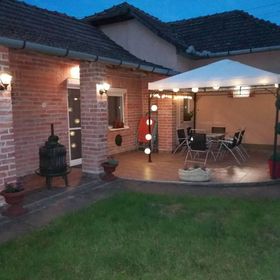 Csipkebogyó Vendégház Tiszafüred