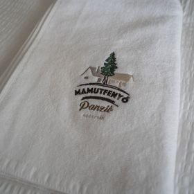 Mamutfenyő Panzió Tata