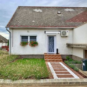 Akácos Vendégház Bábolna