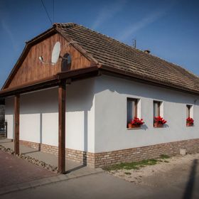 Grabensia Iskolamester Apartmanház Garáb