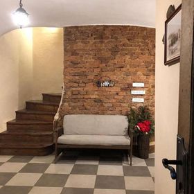 Stajnia na Warszawskiej Głubczyce