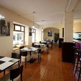 Hotel & apartments U Černého orla Třebíč