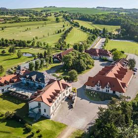 DAROVANSKÝ DVŮR RESORT, WELLNESS & GOLF HOTEL Břasy