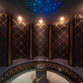 DAROVANSKÝ DVŮR RESORT, WELLNESS & GOLF HOTEL Břasy