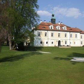 Zámek Berštejn Hotel & Golf Resort
