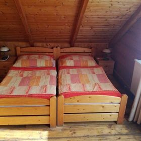 Penzion pod Kunětickou horou Ráby