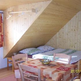 Dvůr U Kříža Velké Karlovice