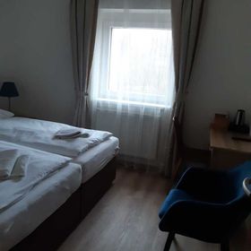 HOTEL A HOSTINEC U CÍSAŘE Mirošovice