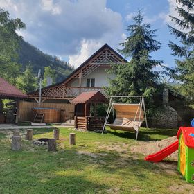 Casa Montana Remeți