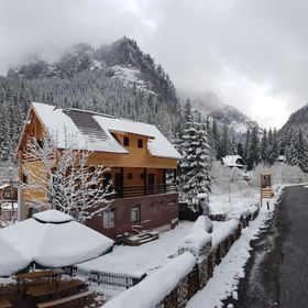 Casa Bicăjeanului Lacu Roșu