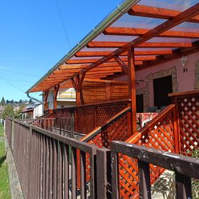 Gyöngy Apartmanház Igal