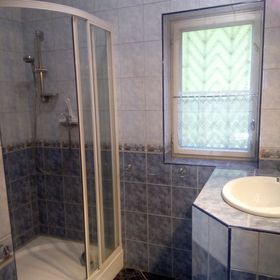 Gyöngy Apartmanház II Igal