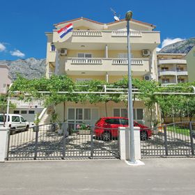 Apartmanok Parkolóhellyel Makarska - 14667