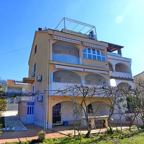 Apartment Honor Njivice