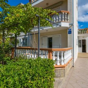 Apartmani Blazic Jadranovo