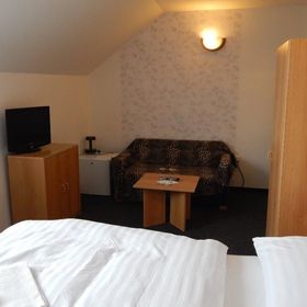 Penzion a restaurace U Kašných Mníšek pod Brdy