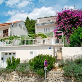 Apartment Ksenija Drvenik