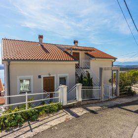 Apartments Božana Dramalj