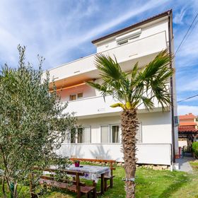 Apartments Nada Palit