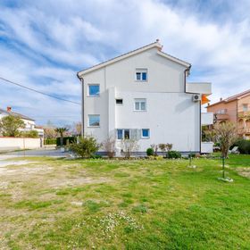 Apartments Nada Palit