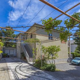 Apartments Tara Selce