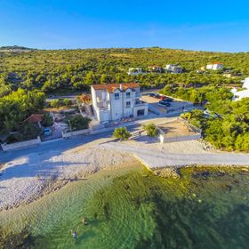 Apartments Silvana Rogoznica