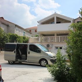 Apartments Ivan Supetar II