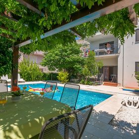 Apartments Ljiljana Omis