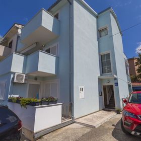 Apartments Frutis Jadranovo