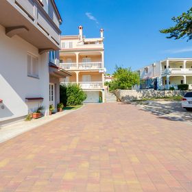 Apartments Ruza-Rajska beach Lopar