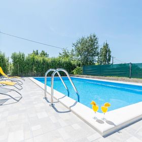 Apartment Cherry Garden Zemunik Donji