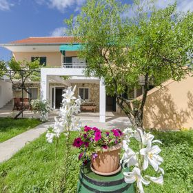 Apartments Mila II Tribunj