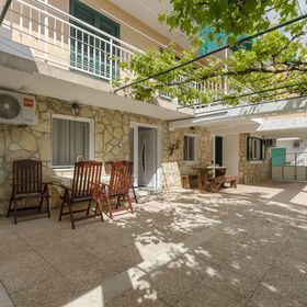 Apartments Mila II Tribunj