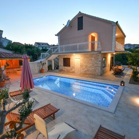 Villa Alka Okrug Gornji