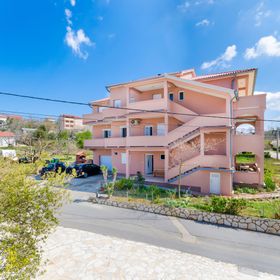 Apartments and Room Ljubica Lopar