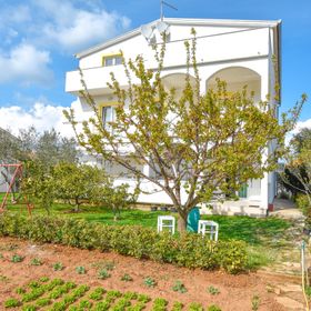 Apartments Aurora Mrljane