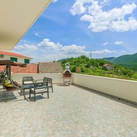 House Cattleya Kostanje