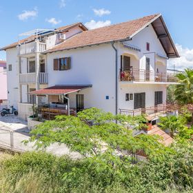 Apartments IvaT Rogoznica