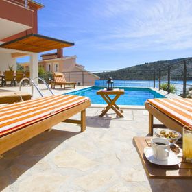 Villa Kamelicina Vinisce