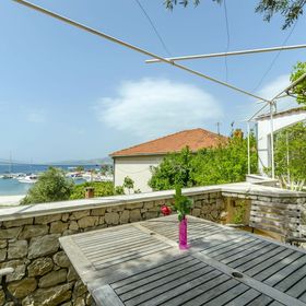 Apartment Dory Okrug Gornji