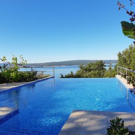 Apartment Milka Dramalj