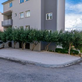 Apartment Anica Omis