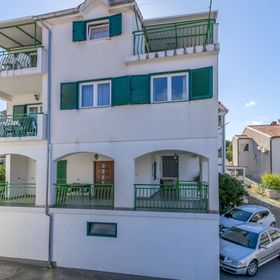 Apartments Toni Bilo