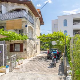 Apartments Cvitkovic Rogoznica