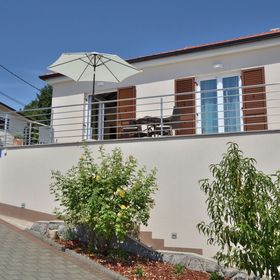 Apartments Golden hour Jurdani