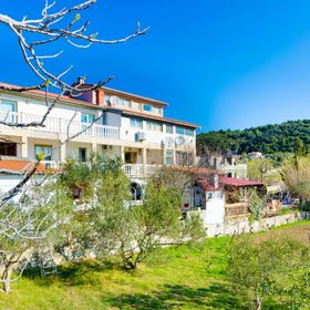 Apartments Željka Palit