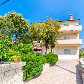 Apartments Marotin Palit