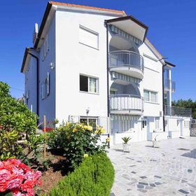 Apartments Delight Okrug Gornji